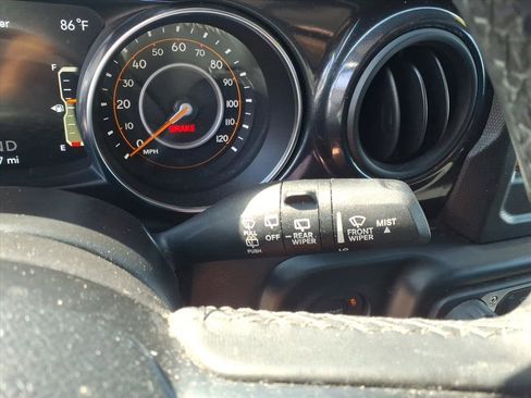 Used 2022 Jeep Wrangler Unlimited Sport AWD/4WD image 24