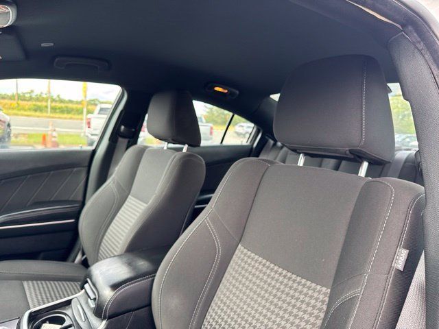 Used 2019 Dodge Charger SXT w/ Cold Weather Package AWD/4WD image 6