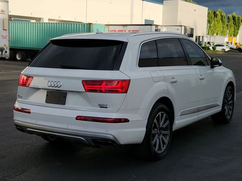 Used 2017 Audi Q7 3.0T Premium Plus image 4