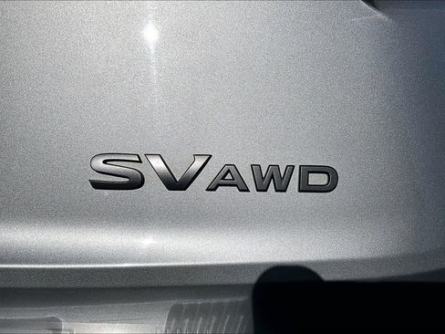 Used 2024 Nissan Rogue SV image 24