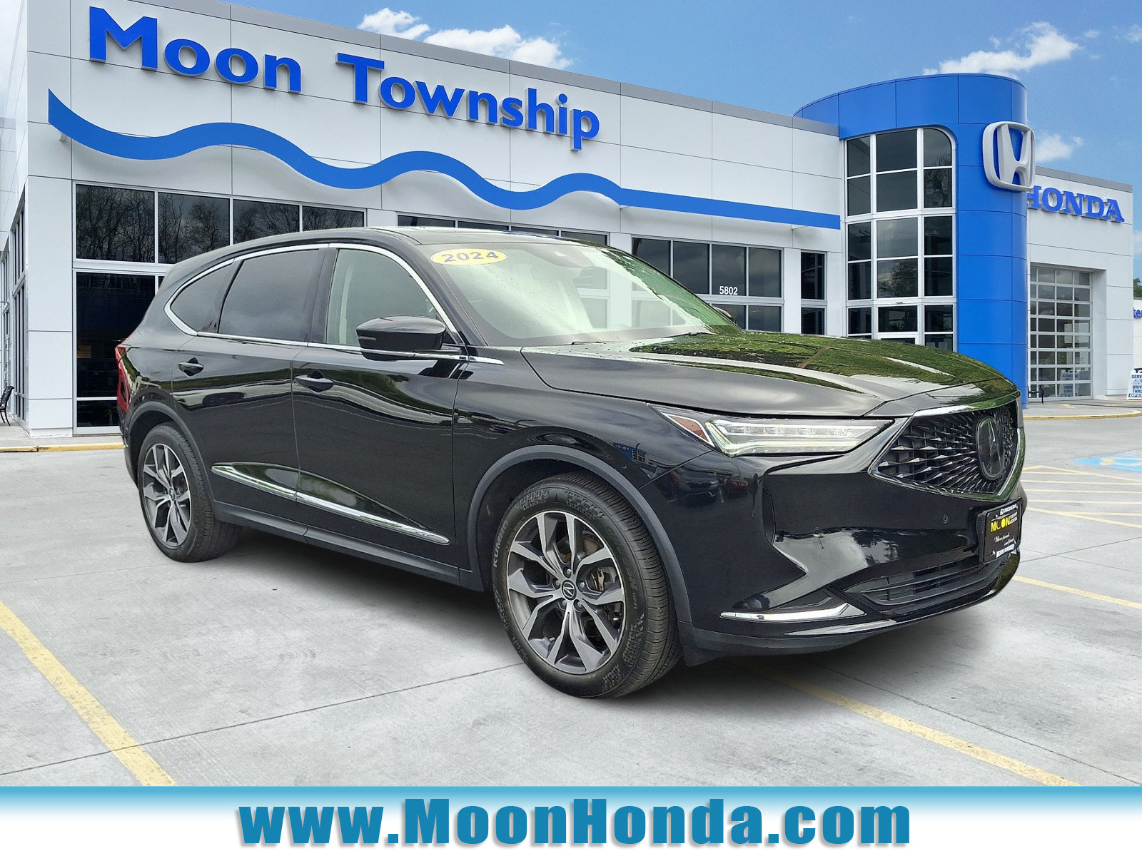 Used 2024 Acura MDX w/ Technology Package AWD/4WD image 1