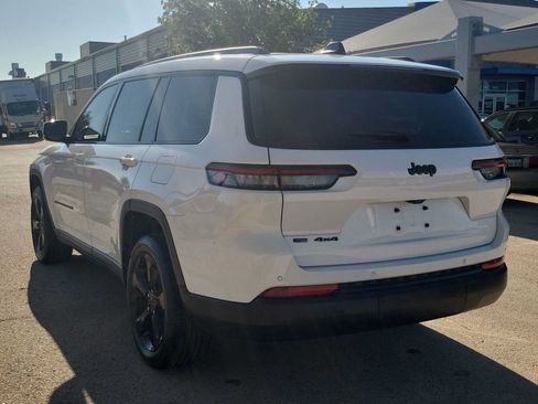 Used 2023 Jeep Grand Cherokee L Laredo AWD/4WD image 6