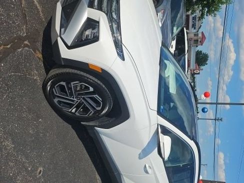 Used 2025 Hyundai Tucson Limited AWD/4WD image 6