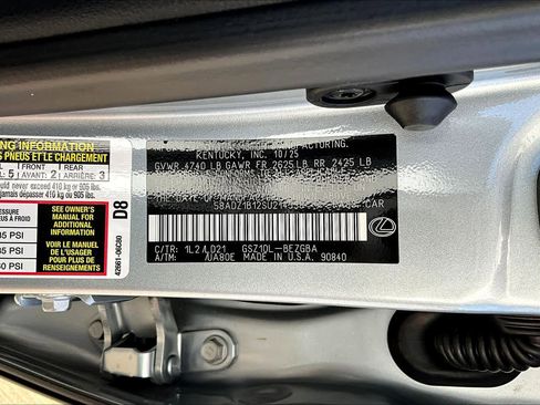 New 2025 Lexus ES 350 w/ Premium Package image 16