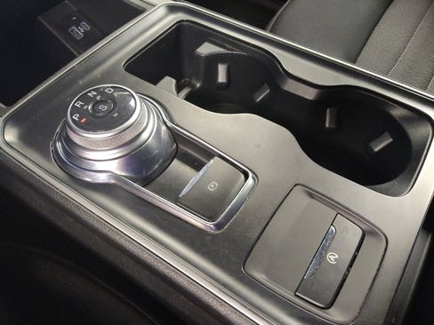 Used 2022 Ford Edge SE image 26