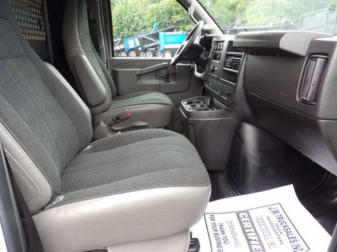 Used 2025 GMC Savana 2500 w/ Driver Convenience Package RWD image 35