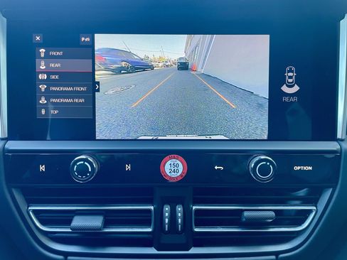 Used 2023 Porsche Macan GTS image 28