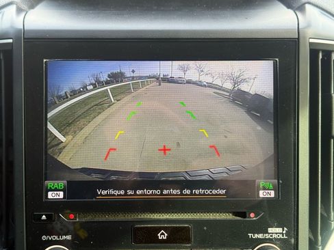 Used 2022 Subaru Forester Touring w/ Popular Package #2 image 9