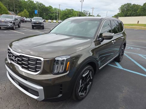 Used 2025 Kia Telluride S FWD image 28