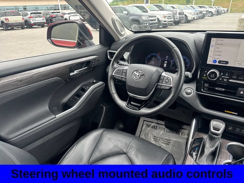 Used 2023 Toyota Highlander Platinum AWD/4WD image 10