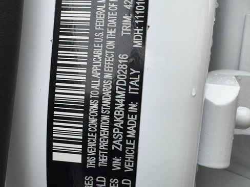 Used 2021 Alfa Romeo Stelvio Ti Sport image 25