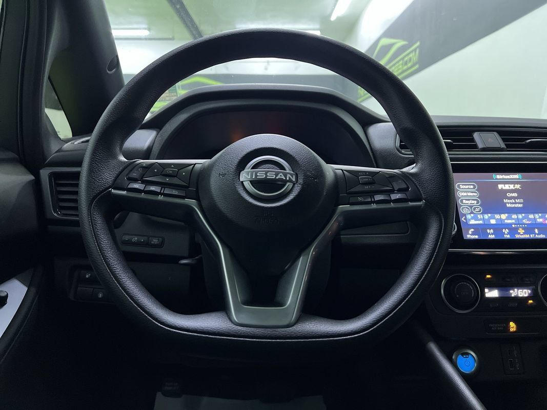Used 2025 Nissan Leaf S FWD image 19