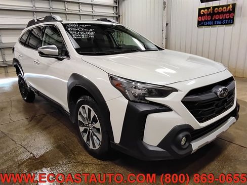 Used 2025 Subaru Outback Touring XT w/ Popular Package #2 AWD/4WD image 1
