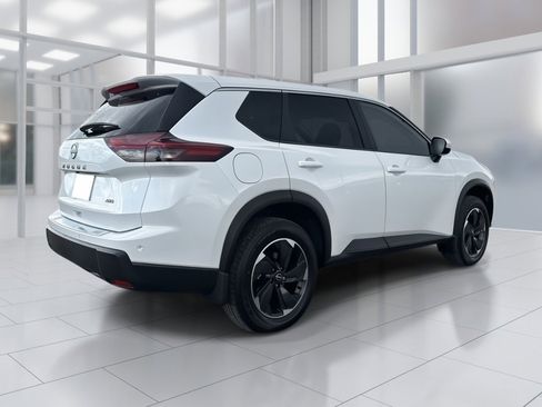 New 2026 Nissan Rogue SV image 5
