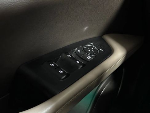 Used 2022 Lincoln Nautilus Reserve AWD/4WD image 34