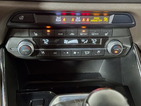 Used 2022 MAZDA CX-9 Signature image 16