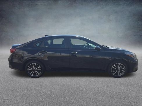 Used 2024 Kia Forte LXS FWD image 2