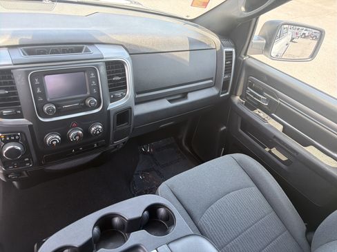 Used 2024 RAM 1500 Warlock AWD/4WD image 22