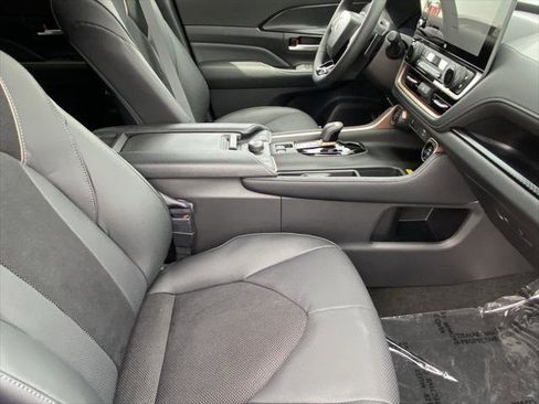 Certified 2026 Toyota Grand Highlander AWD Hybrid image 16