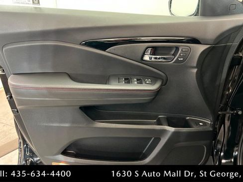 Used 2025 Honda Ridgeline Black Edition image 14