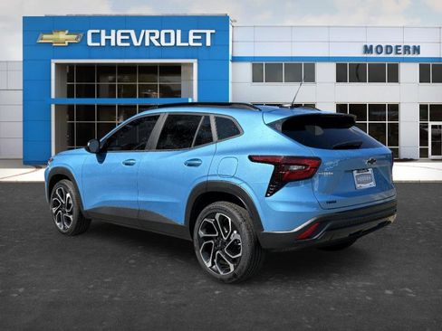 New 2026 Chevrolet Trax RS w/ Driver Confidence Package FWD image 3