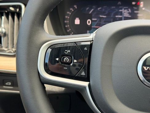 New 2026 Volvo XC90 B5 Core AWD/4WD image 11
