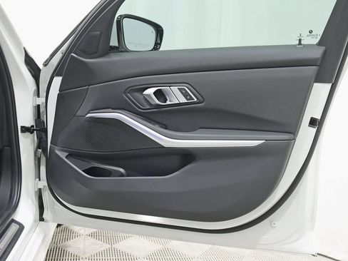 Used 2021 BMW 330i xDrive Sedan w/ M Sport Package image 36