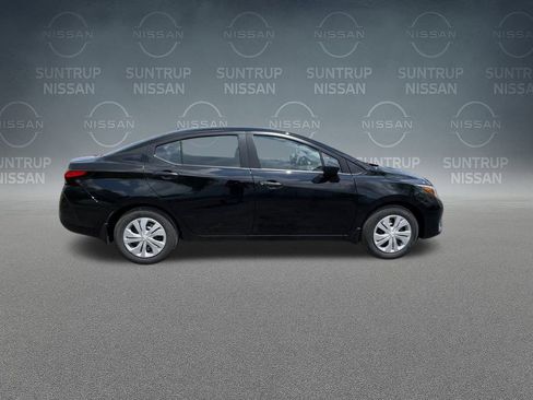 Used 2025 Nissan Versa S w/ Trunk Package image 9