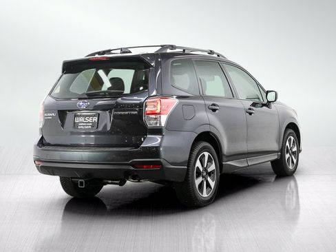 Used 2018 Subaru Forester 2.5i Premium AWD/4WD image 5