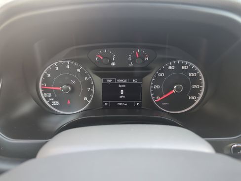 Used 2018 GMC Acadia SLE image 15