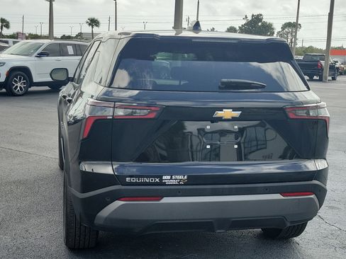 Used 2025 Chevrolet Equinox LT image 4