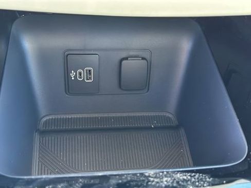 New 2026 Ford Explorer Platinum w/ LUX Leather Package image 25