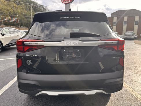 Used 2023 Kia Seltos LX image 6