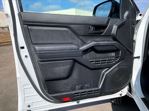 Used 2024 Toyota Tacoma SR image 21