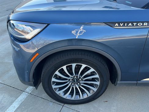 Used 2020 Lincoln Aviator Reserve w/ Equipment Group 201A image 9