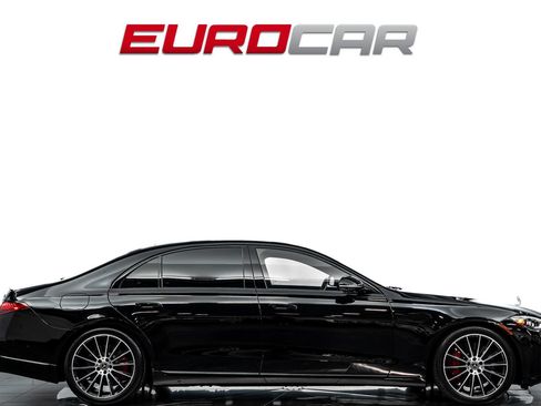 Used 2024 Mercedes-Benz S 580e 4MATIC Sedan image 6
