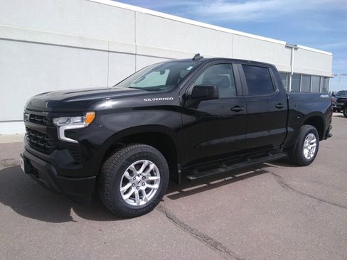 Used 2022 Chevrolet Silverado 1500 RST w/ Protection Package AWD/4WD image 2