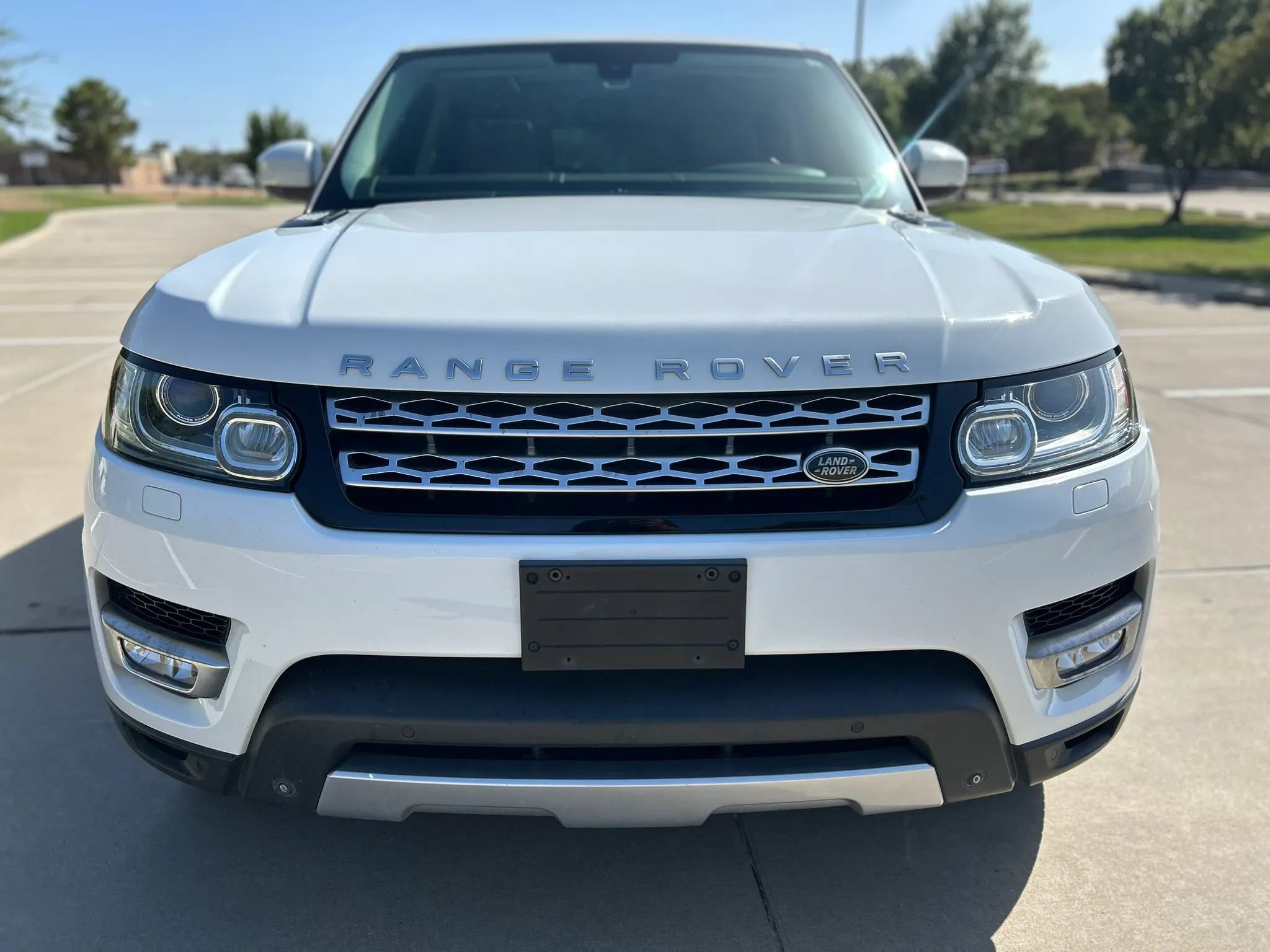 Used 2015 Land Rover Range Rover Sport HSE AWD/4WD image 3