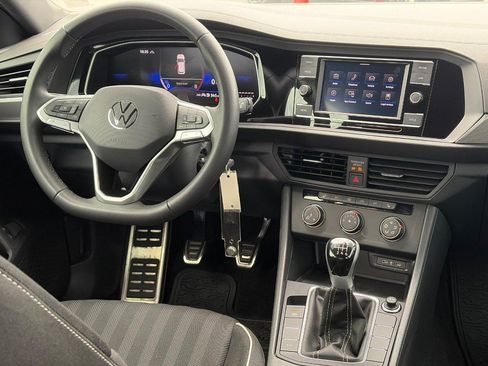 Certified 2024 Volkswagen Jetta Sport FWD image 12