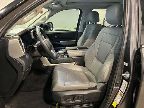 Used 2022 Toyota Tundra Limited image 9