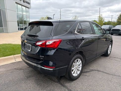 Used 2021 Chevrolet Equinox LT FWD image 2