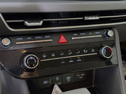 Used 2025 Hyundai Sonata SE image 18