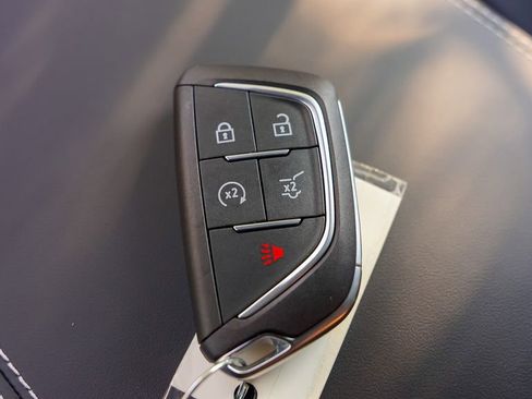 Used 2026 Cadillac Vistiq Platinum image 48