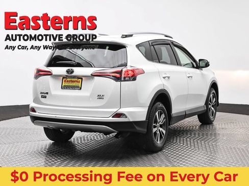 Used 2018 Toyota RAV4 XLE AWD/4WD image 5