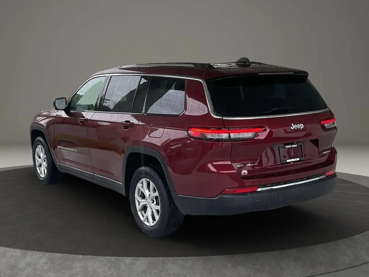 Used 2021 Jeep Grand Cherokee L Limited AWD/4WD image 3