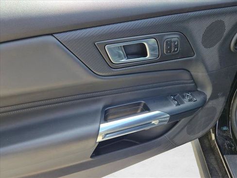 Used 2025 Ford Mustang GT Premium RWD image 13