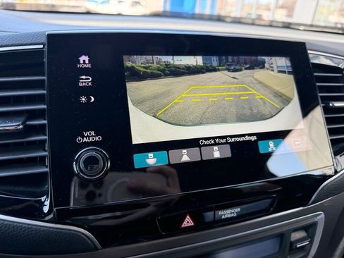 Used 2023 Honda Passport EX-L image 6