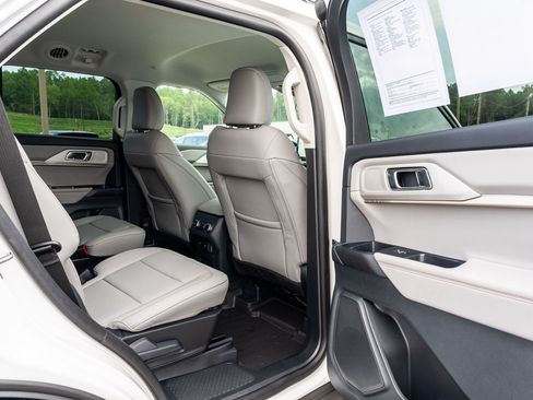 Certified 2026 Ford Explorer Active w/ Active Comfort Package RWD image 13