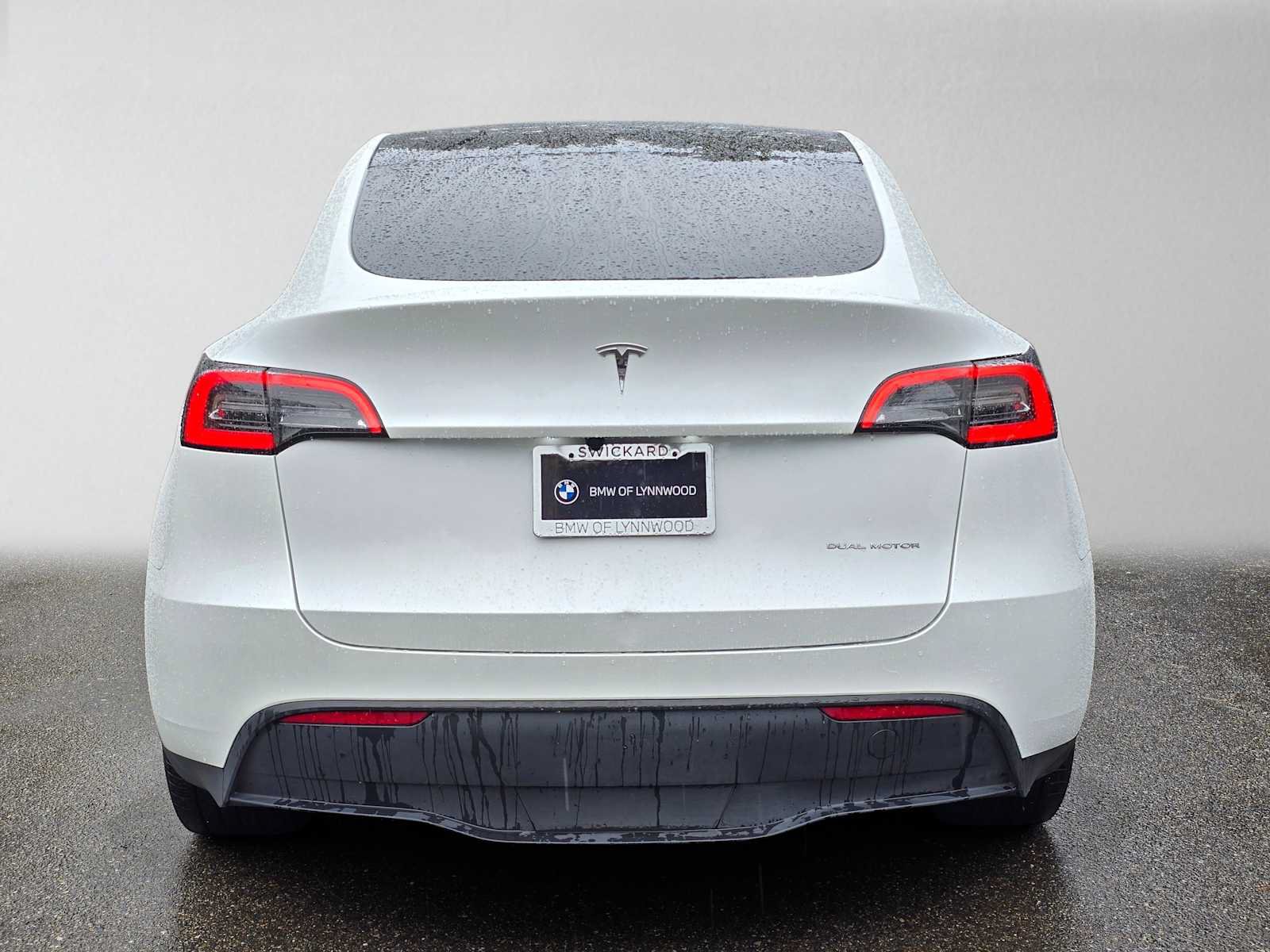 Used 2025 Tesla Model Y Long Range AWD/4WD image 4
