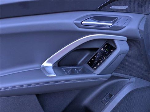 New 2025 Audi Q5 Premium Plus image 16
